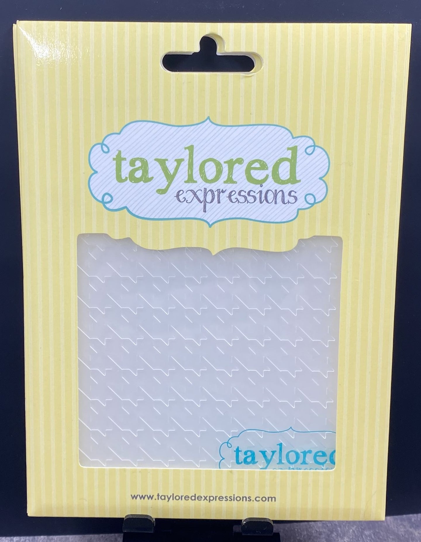 Taylored Expressions - Embossing Folder Houndstooth